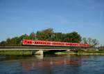 440 204 als RE am 17.08.2013 auf der Isarbrcke bei Plattling.