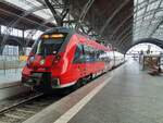 DB S-Bahn Mitteldeutschland 442 639 als S 37766 (S10) nach Leipzig Miltitzer Allee, am 13.02.2023 in Leipzig Hbf.