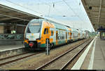 445 104-3 (Stadler KISS) der Ostdeutschen Eisenbahn GmbH (ODEG) als RE 92978 (RE2) nach Cottbus Hbf steht in seinem Startbahnhof Berlin-Lichtenberg auf Gleis 20.
