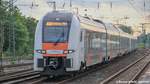 Der RRX der Linie 5 fährt an dem S-Bahn Halt Düsseldorf Oberbilk vorbei.