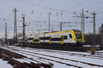 Siemens Desiro 1462 511-5 fährt beim badischen Bahnhof ein.