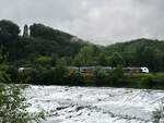 Der Elektrotriebzug 462 021 fuhr Ende August 2021 die Ruhr entlang.