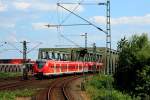 1 440 013-2 und ein weiterer 1 440 erreichen am 11.06.2015 die S-Bahn-Station Neuss Am Kaiser