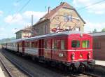 ET 465 006-5 der SVG am 06.05.2007 in Endersbach, Strecke Stuttgart - Schorndorf, von vorn nach hinten: Motorwagen BDyg 465 006-5, Gesellschaftswagen, hier als Fahrradwagen genutzt, ist nicht