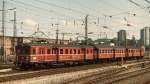 Eine 465-Garnitur im Gleisvorfeld des Stuttgarter Hauptbahnhofes im Mai 1978.