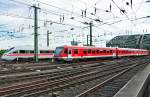 BR 628 und ICE  Mainz  zwischen Hohenzollernbrcke und Kln Hbf - 18.10.2012