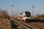 Dieser Anblick wird bald historisch sein, nachdem die Züge an die ÖBB verkauft wurden. Hier ist 4110 112-8 als IC 2273 von Rostock nach Chemnitz (mit baubedingter Umleitung über Schwerin) am 07.03.2025 in Sildemow zusehen.