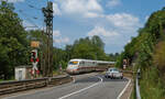 Am 26.06.2021 hatte ICE 789, geführt von 401 569, eine Verspätung von etwa 30 Minuten, als er bei Hann. Münden Bonaforth die Bundesstraße 496 kreuzte. Aufgrund baubedingter Sperrung der Schnellfahrstrecke mussten die Züge über die alte Strecke, entlang der Flüsse Werra und Fulda umgeleitet werden.