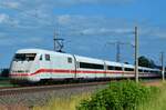 401 014-6  Friedrichshafen  befindet sich am 13.06.2021 als ICE 708 von München nach Hamburg-Altona.
Ort: Vietznitz, 13.06.2021