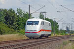 Der frisch lackierte ICE-Triebkopf 401 572 rollte am 30.06.22 durch Greppin zurück ins Werk Dessau.