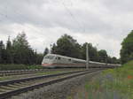 DB 401 566-5  Gelnhausen  als umgeleiteter ICE 694 von Stuttgart Hbf nach Berlin Hbf (tief), am 26.06.2013 bei Erfurt Bischleben.