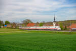 401 576 DB Fernverkehr  Geisenheim/Rheingau  als ICE 789 (Hamburg-Altona - München Hbf) bei Gnötzheim, 09.05.2021