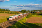 401 058 DB Fernverkehr als ICE 584 (München Hbf - Lübeck) bei Siegelsdorf, 01.09.2021