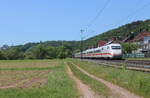 DB 401 575-6 als ICE 837 von Berlin-Gesundbrunnen nach Frankfurt (M) Hbf, am 26.05.2026 in Ludwigsau-Friedlos.