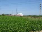 Ein ICE108 von Innsbruck Hbf nach Berlin mit +10.Am 30.08.08 bei der durchfahrt in Lampertheim.