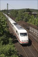 Dieser unbekannte 401er ist auf dem Weg nach Norddeutschland und hat soeben den Bahnhof Schwelm durchfahren. (24.05.2009)