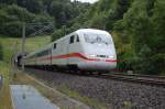 ICE 1 nach Ausfahrt aus dem Hellebergtunnel im Schrittempo am 11.06.2009 weil ein Zugfhrer ber Funk gemeldet hatte das sich eine Person an den Geleisen befindet .