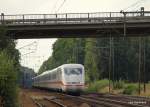 ICE 883 nach Mnchen Hbf brettert am 16.08.09 mit 200 km/h durch Radbruch Richtung Hannover.