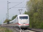 ICE 577 Hamburg-Altona - Stuttgart Hbf kurz vor Winsen (Luhe), 03.05.2012  