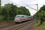 Durchfahrt von 401 560-8  Mlheim an der Ruhr  am 25.06.2013 in der Sdkurve von Schallstadt gen Freiburg.