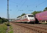 Durchfahrt am 07.06.2013 vom stark Verdreckten 401 590-5  Ludwigshafen am Rhein  in Orschweier gen Offenburg.