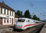 401 572 als ICE 376 (Interlaken–Frankfurt) am 20.08.2009 in Haltingen