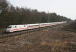 401 xxx als ICE 772 (Stuttgart Hbf–Hamburg-Altona) am 12.03.2011 zwischen Radbruch und Winsen (Luhe)