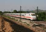 401 082 als ICE 77 (Hamburg-Altona–Zrich HB) am 07.05.2011 in Schliengen