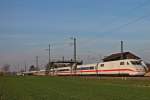 Am 29.03.2014 fuhr 401 078-1  Bremerhaven  als ICE 77 (Kiel Hbf - Zürich HB) durch den Haltenpunkt von Auggen durch.