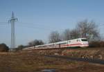 401 xxx als ICE 670 (Karlsruhe Hbf–Hamburg-Altona) am 20.02.2012 zwischen Winsen (Luhe) und Ashausen
