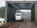 Ein ICE1 berquert am 24.02.07 kurz vor Celle die Allerbrcke und ist auf dem Weg nach Hannover.