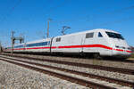 ICE 401 084-9 ( Bruchsal) am 8. April 2026 bei Röhrmoos. 