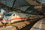 DB ICE 401 579-8 in K�ln Hbf, Juli 2026.