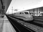 ICE 1 als ICE 576 von Stuttgart nach Kiel, hier bei seinem ersten Halt: Mannheim Hbf.(4.1.05)