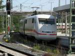 ICE 279 Tz 85  Hildesheim  nach Interlaken Ost, Einfahrt in Hildesheim Hbf am 20.09.2006