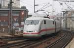 Hier 401 579-5 als ICE371 von Berlin Ostbahnhof nach Interlaken Ost, bei der Durchfahrt am 16.11.2013 durch Berlin Friedrichstrae, in Richtung Berlin Hbf.