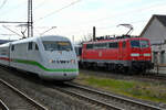 808 005 und 111 200 waren Ende April 2021 in Wuppertal-Unterbarmen unterwegs.