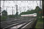 Ein 402er ist am Morgen des 27.05.2007 vom Flughafen Kln/Bonn zum Berliner Ostbahnhof unterwegs. 