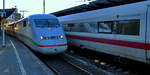 Zwei ICE (808 028 & 401 014) war im Februar 2021 bei der Ankunft am Hauptbahnhof Wuppertal zu sehen.