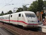 402 022 (EBERSWALDE) durchfährt als ICE Hamburg - München den Bahnhof Celle in Richtung Hannover, 04.08.15