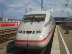 ICE 2  Bonn  steht abfahrbereit im Mnchener Hbf.