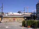 Baustelle und ICE 2. Zwischen Berlin Lehrter Stadtbahnhof und Friedrichstrae mu noch einiges getan werden.