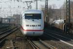 Ein unbekannter ICE2 (BR402) als ICE nach Berlin Ostbahnhof bei der Ausfahrt aus dem Startbahnhof Bonn