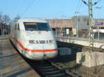 Ein ICE 1 aus Berlin Ostbahnhofhat am Tiefbahnhof  Kln Messe/Deutz  Einfahrt und fhrt am Nachmittag des 25.02.2006 weiter bis zum Flughafen Kln-Bonn.