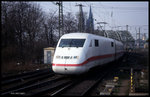 ICE 402021 nach Berlin fährt am 21.2.1998 um 11.20 Uhr durch den Bahnhof Köln Deutz.