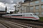 808 031-9  Brandenburg an der Havel  fährt am 26.4.2017 als ICE587 von Hamburg-Altona nach München Hauptbahnhof in den Hamburger Hauptbahnhof ein.