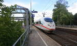 Der ICE3 DB aus Frankfurt am Main-Brüssel-Süd kommt durch Kohlscheid als Umleiter aus Richtung Neuss,Herzogenrath und fährt in Richtung Aachen-West,Hbf und fährt die