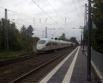 Der ICE3 DB aus Frankfurt am Main nach Brüssel-Süd kommt durch Kohlscheid als Umleiter aus Richtung Mönchengladbach,Herzogenrath und fährt in Richtung Aachen-West,Hbf und