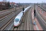 Nachschuss auf eine BR 403 als ICE 804 (Linie 18) von München Hbf nach Berlin Gesundbrunnen, der die Zugbildungsanlage Halle (Saale) in nördlicher Richtung passiert.