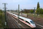 403 535 (Tz 335  Konstanz ) als ICE 1536 (Linie 15) von Berlin Gesundbrunnen nach Frankfurt(Main)Hbf fährt in Halle-Ammendorf auf der Neubaustrecke Erfurt–Leipzig/Halle (KBS 580).